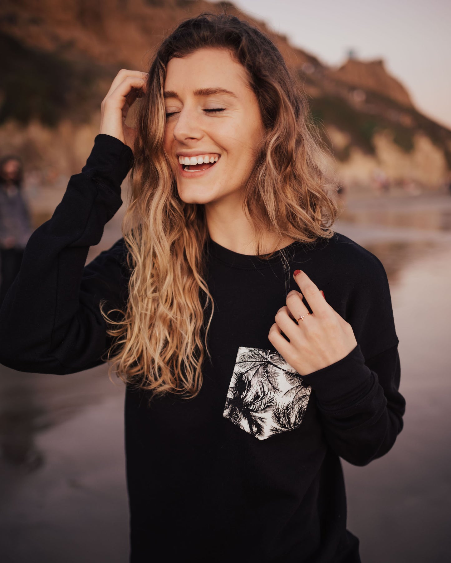 Misasa Pocket Sweatshirt from Japan